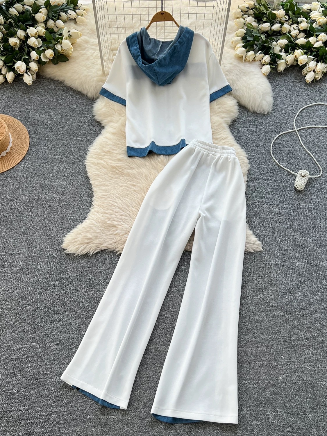 Outside is calling set DTP161 images